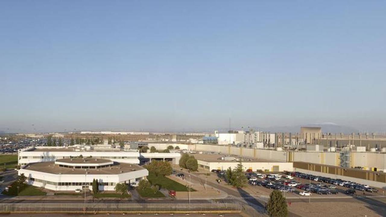Stellantis fabbrica batterie spagna